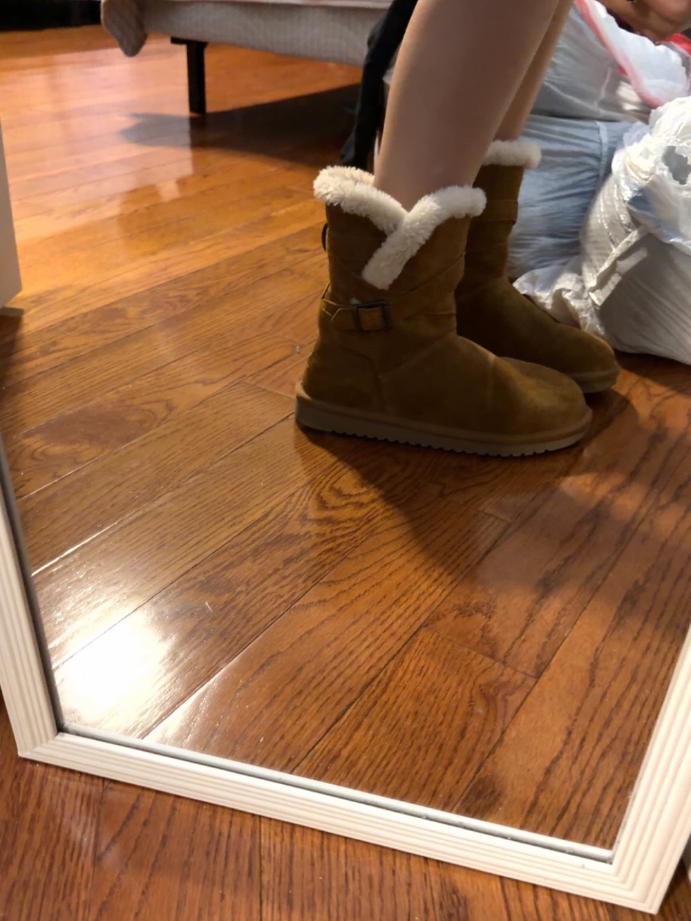 Koolaburra Chestnut Brown Suede Shearling Cuff Ankle Boots
